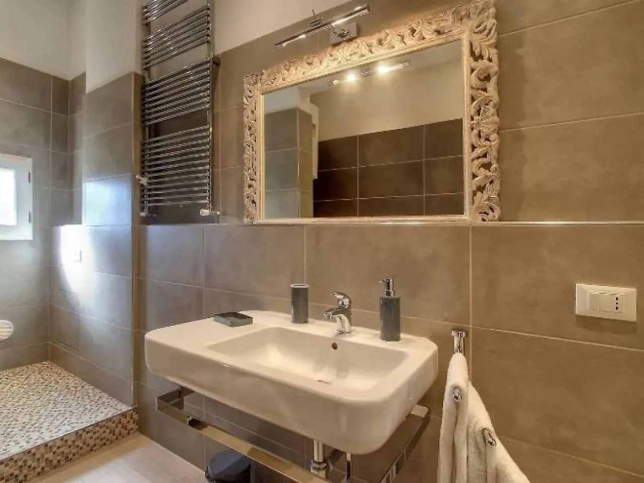 San Marco Elegant Apartment Florence